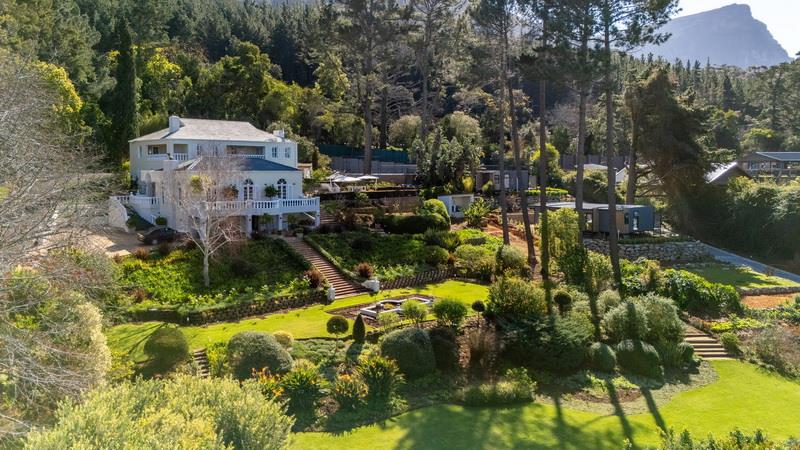 4 Bedroom Property for Sale in Constantia Western Cape
